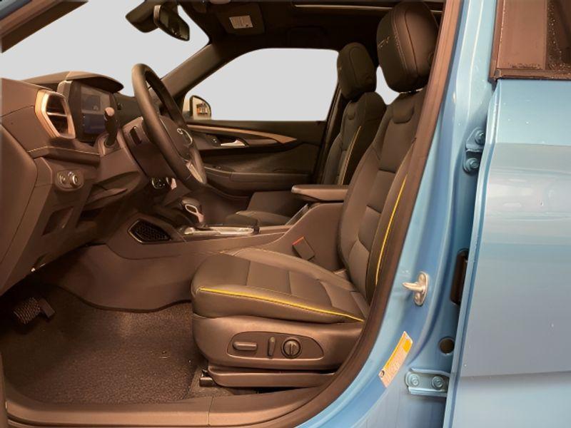 new 2025 Chevrolet TrailBlazer car, priced at $34,070