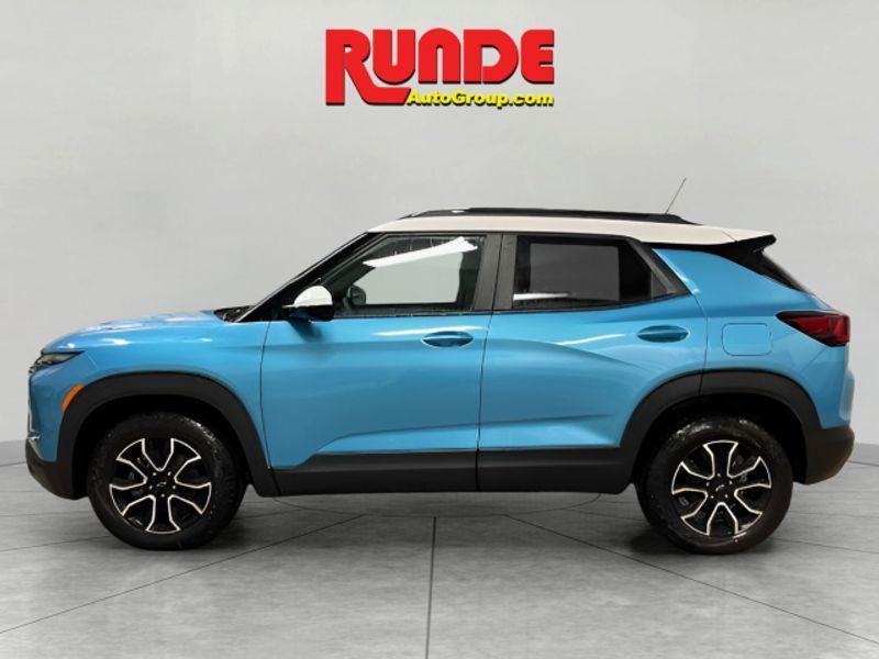 new 2025 Chevrolet TrailBlazer car, priced at $34,070