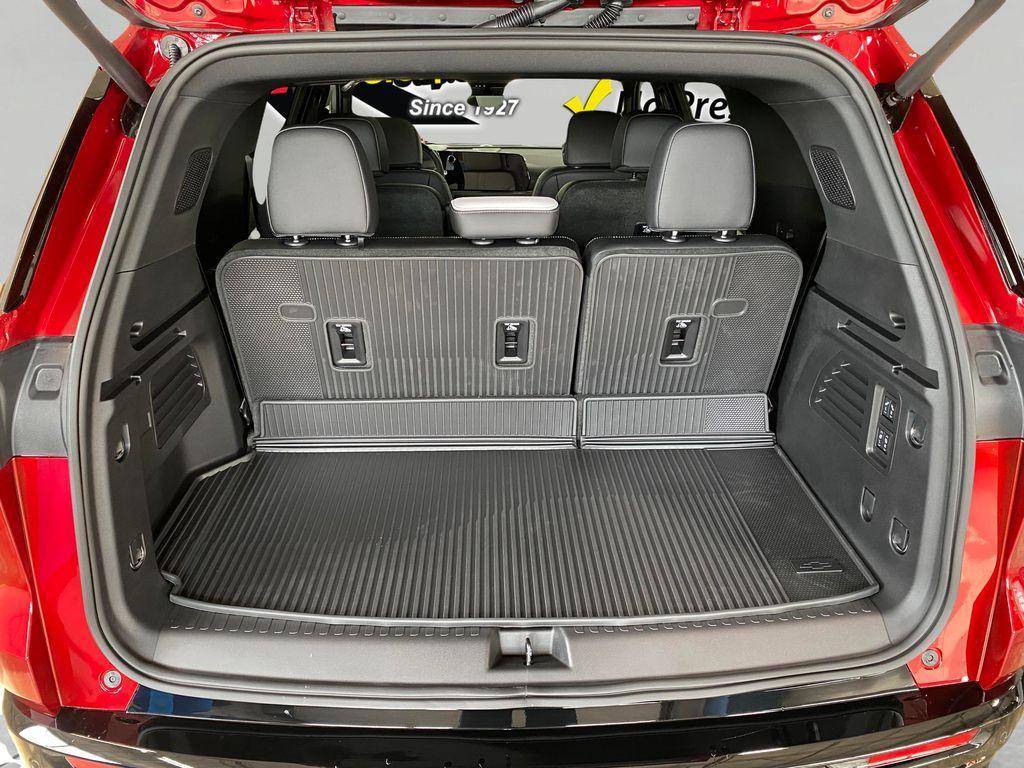 new 2026 Chevrolet Traverse car, priced at $60,415