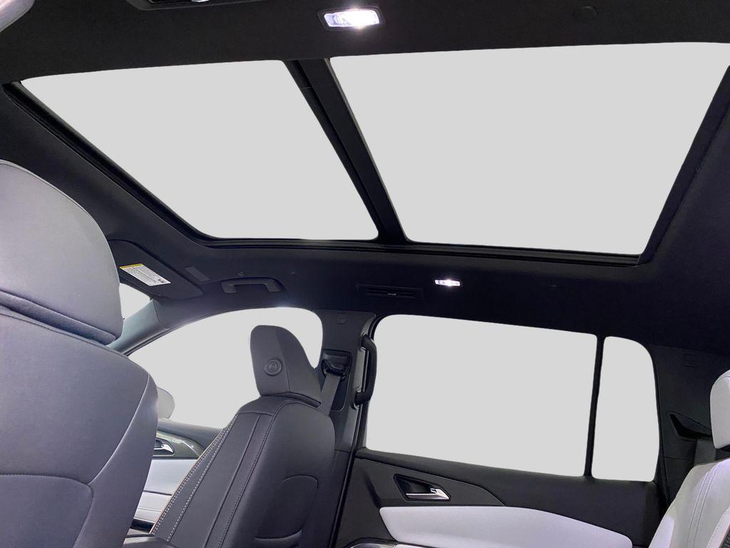 new 2026 Chevrolet Traverse car, priced at $60,415