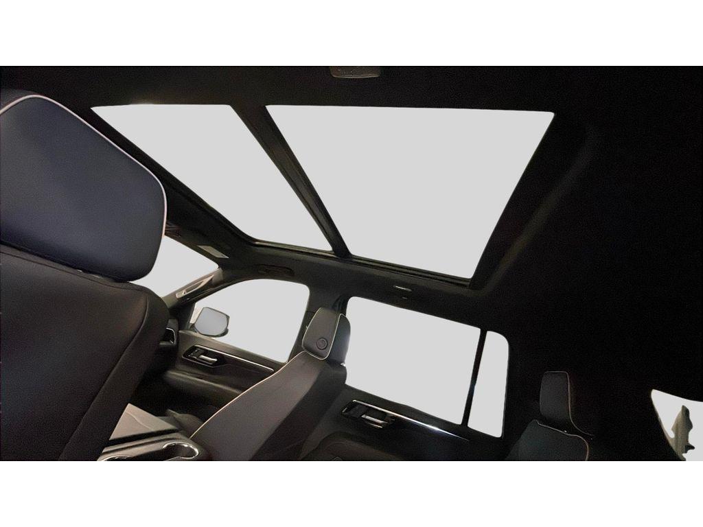 new 2025 Chevrolet Suburban car, priced at $86,900