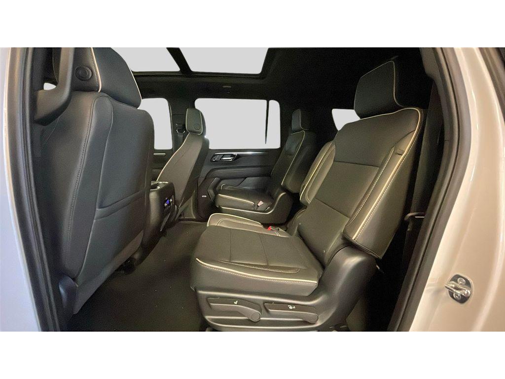 new 2025 Chevrolet Suburban car, priced at $86,900