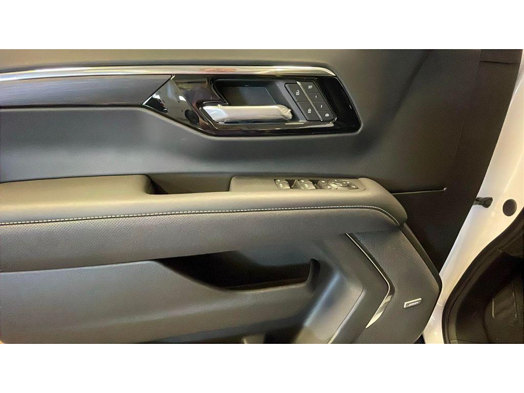 new 2025 Chevrolet Suburban car, priced at $86,900