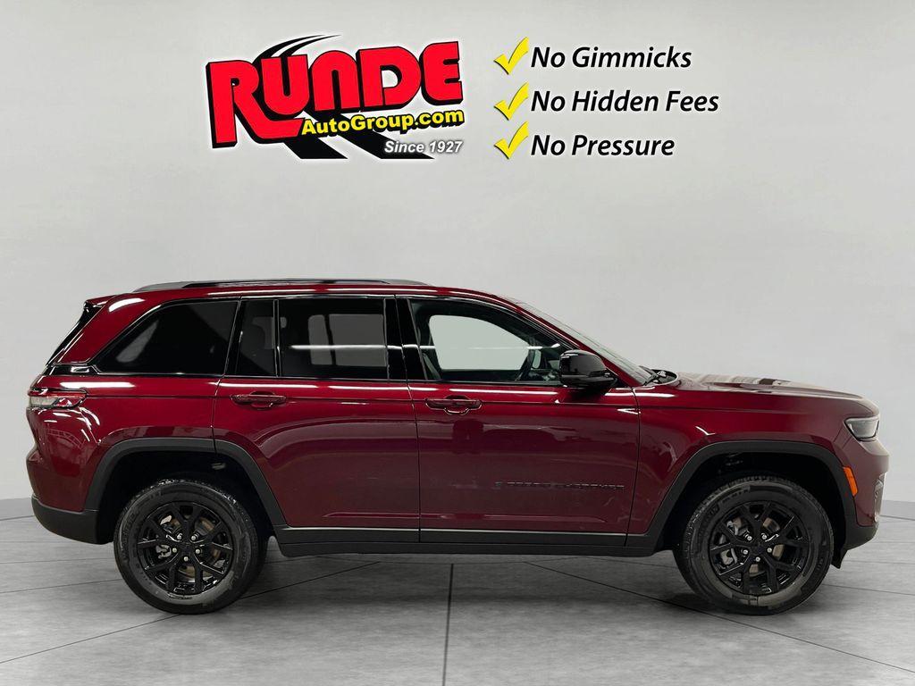 new 2025 Jeep Grand Cherokee car, priced at $46,162