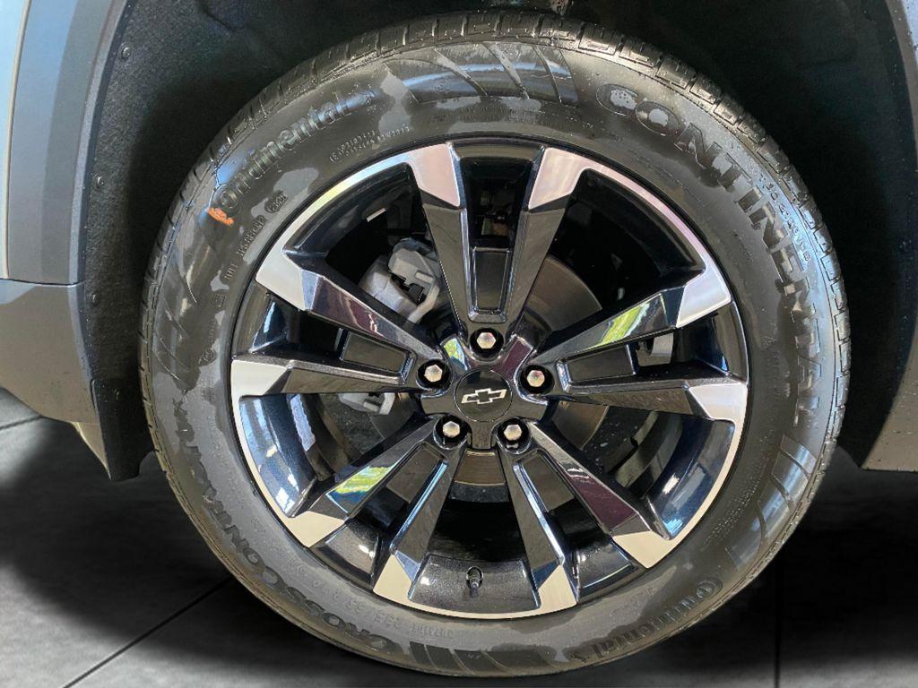 new 2026 Chevrolet Equinox car, priced at $41,050