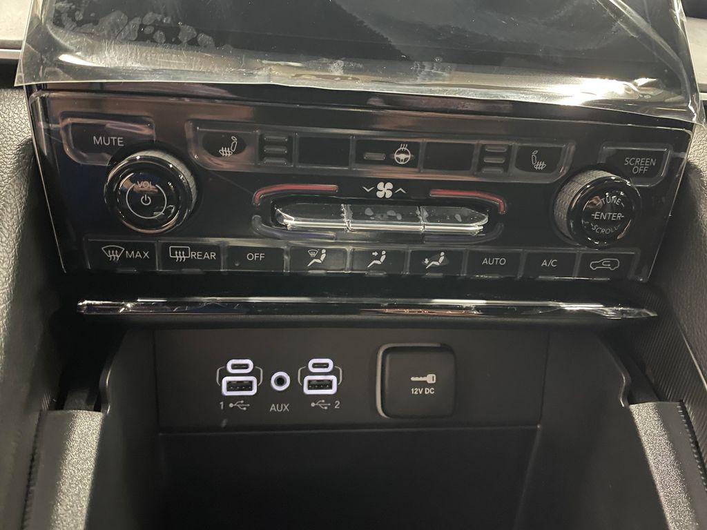 new 2025 Jeep Grand Cherokee car, priced at $50,224