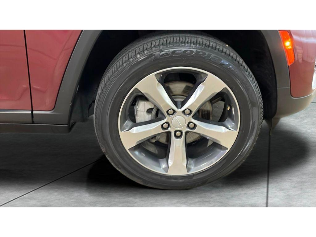 used 2022 Jeep Grand Cherokee car, priced at $32,770