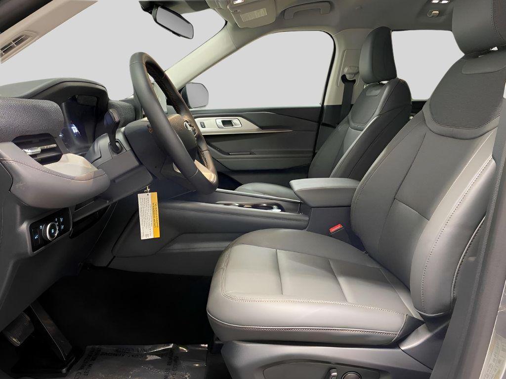 new 2025 Ford Explorer car, priced at $44,848