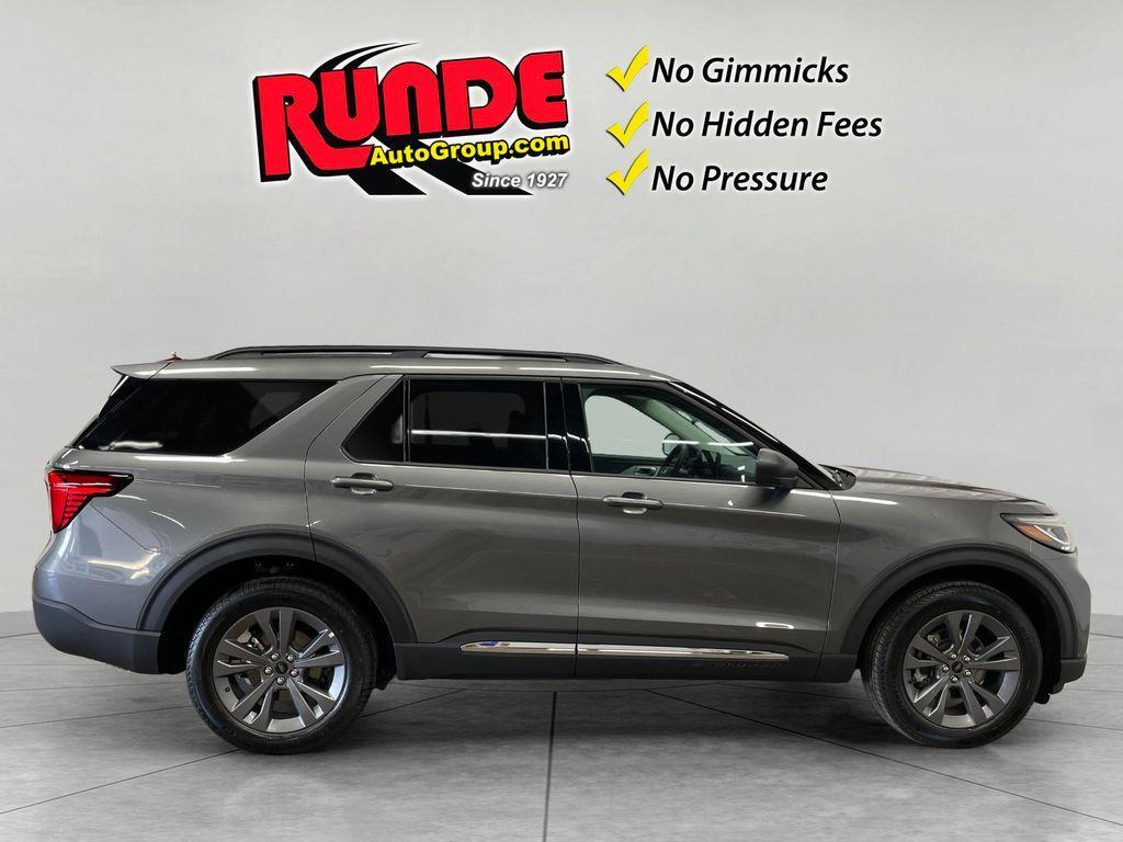 new 2025 Ford Explorer car, priced at $46,951