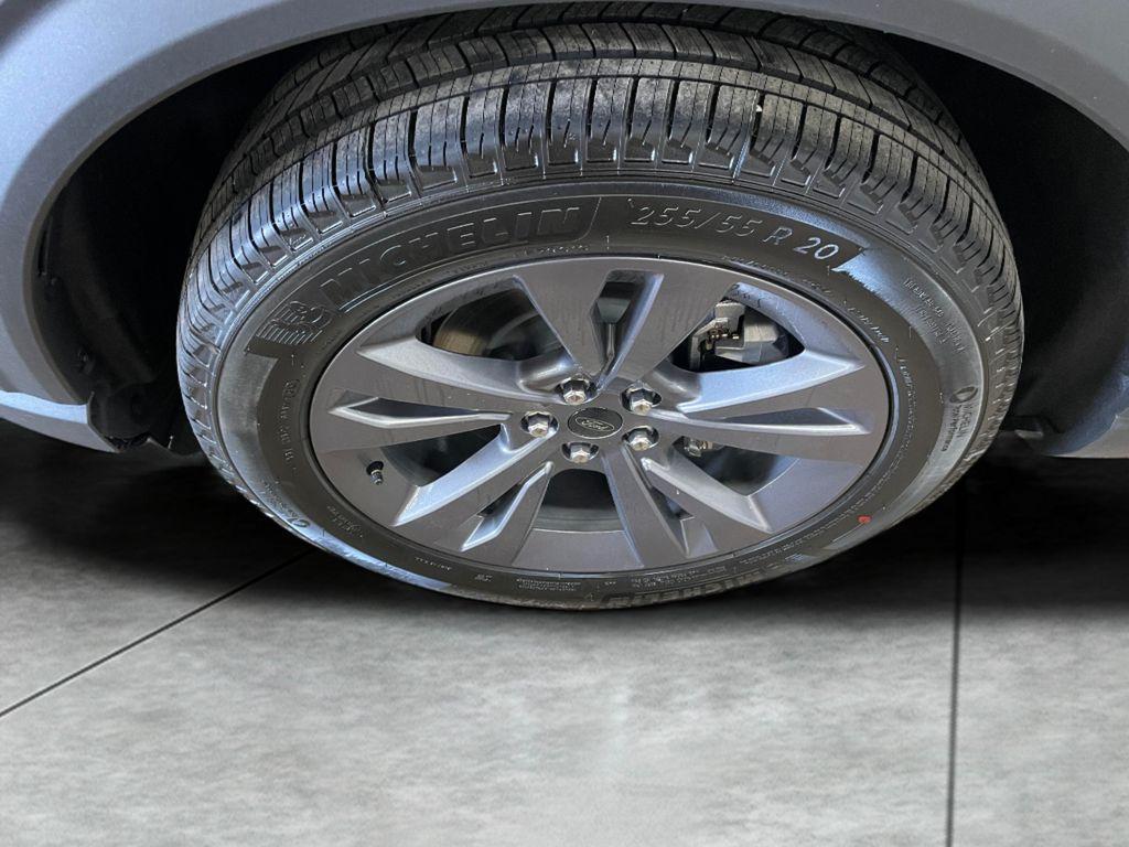 new 2025 Ford Explorer car, priced at $46,951