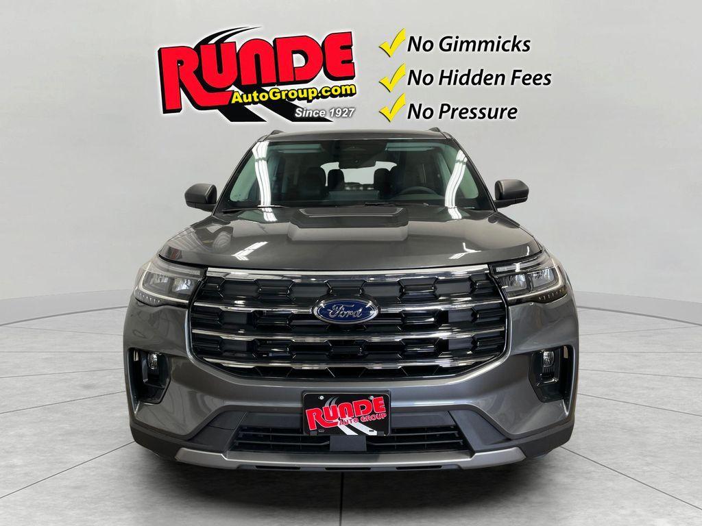 new 2025 Ford Explorer car, priced at $46,951