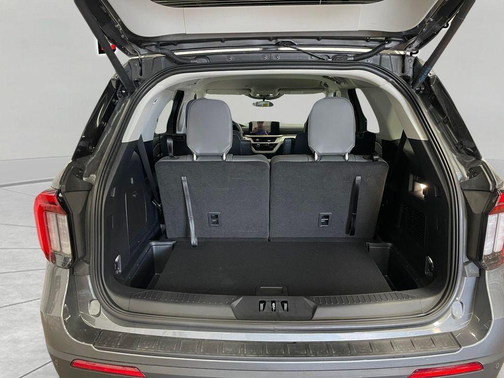 new 2025 Ford Explorer car, priced at $46,951