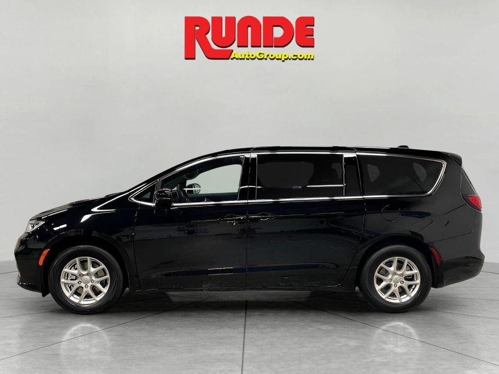 new 2026 Chrysler Pacifica car, priced at $45,155