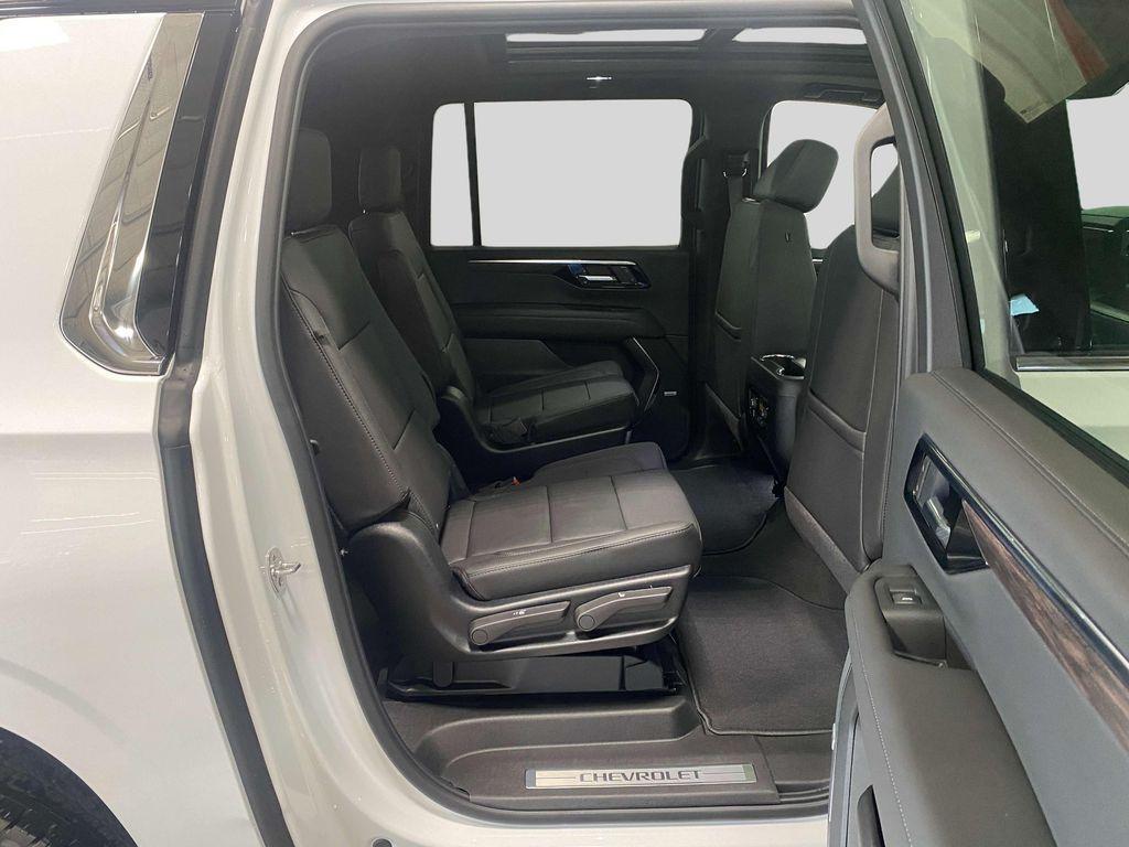 new 2025 Chevrolet Suburban car, priced at $75,749