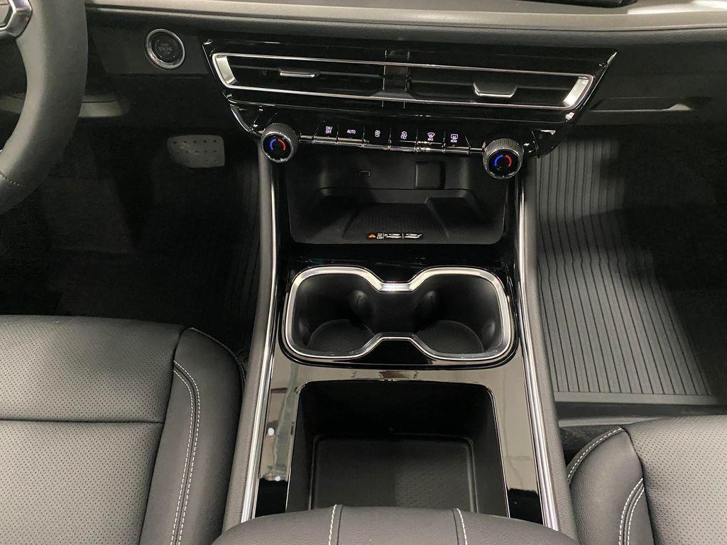 new 2026 Chevrolet Traverse car, priced at $46,845