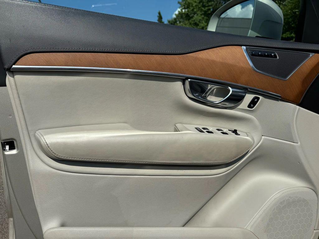 used 2018 Volvo XC90 car, priced at $17,990