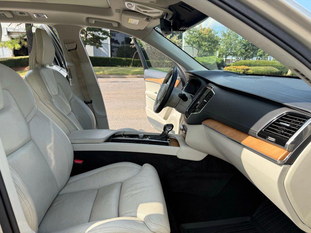 used 2018 Volvo XC90 car, priced at $17,990