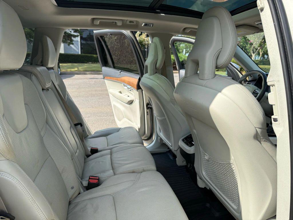 used 2018 Volvo XC90 car, priced at $17,990