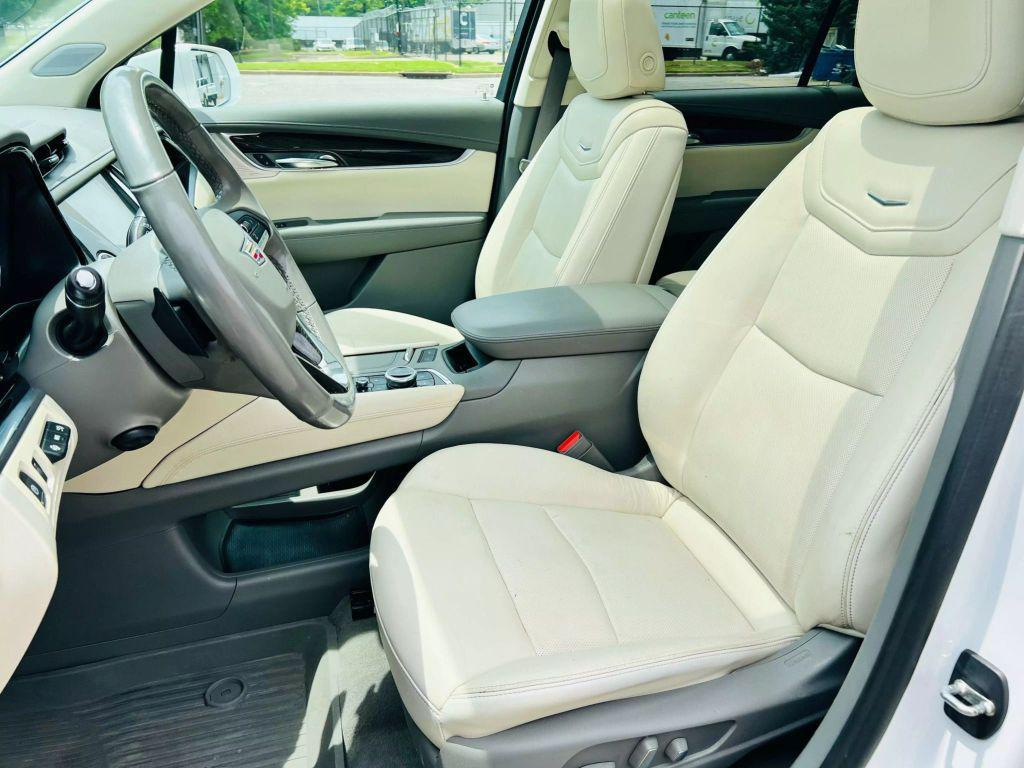 used 2020 Cadillac XT6 car, priced at $28,890