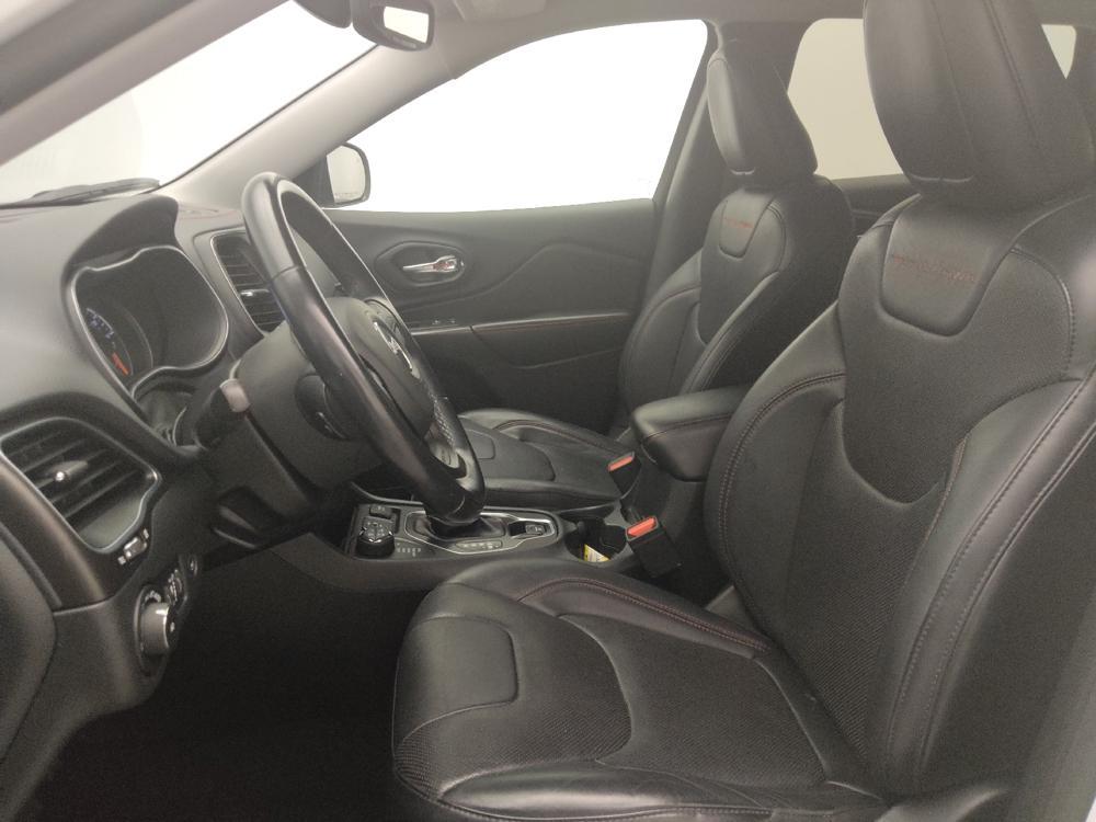 used 2020 Jeep Cherokee car, priced at $22,095