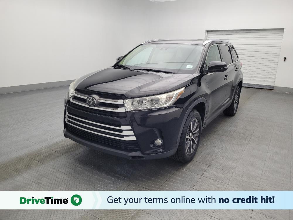 used 2019 Toyota Highlander car, priced at $25,195