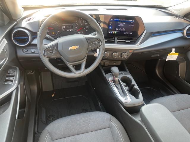 new 2025 Chevrolet Trax car, priced at $23,979