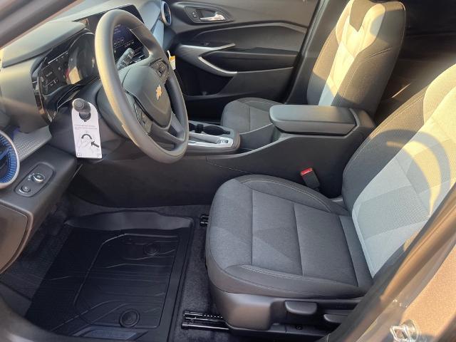 new 2025 Chevrolet Trax car, priced at $23,979