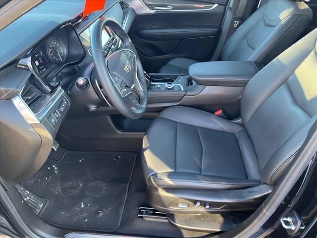 used 2022 Cadillac XT5 car, priced at $37,900