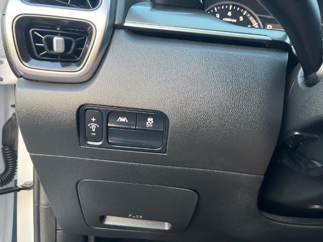 used 2021 Kia Sorento car, priced at $23,900