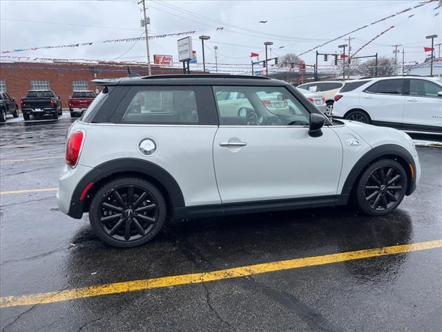 used 2020 MINI Hardtop car, priced at $14,900