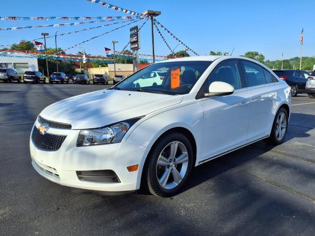 used 2014 Chevrolet Cruze car, priced at $3,900