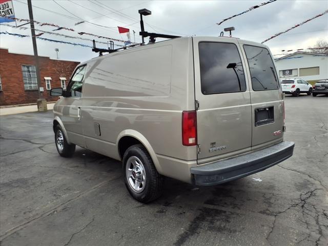 used 2005 GMC Safari car, priced at $6,900