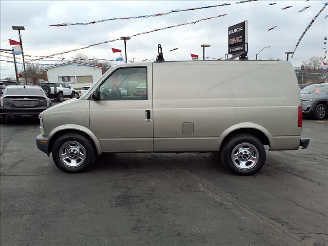 used 2005 GMC Safari car, priced at $6,900