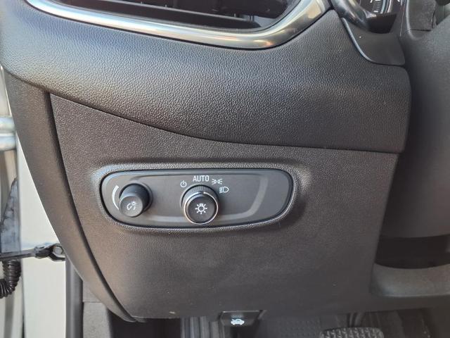 used 2022 Chevrolet Equinox car, priced at $17,900