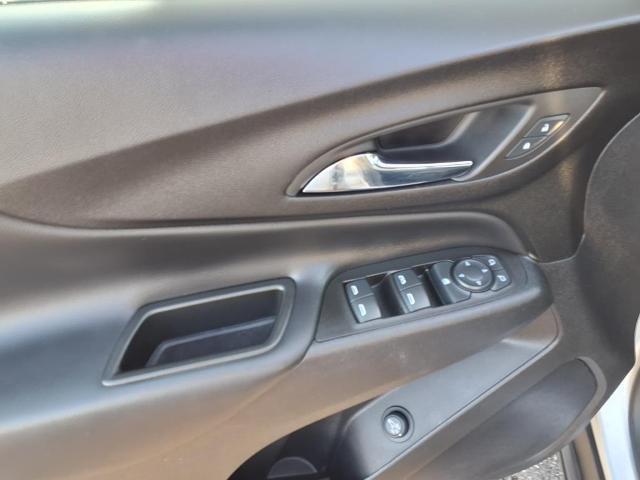 used 2022 Chevrolet Equinox car, priced at $17,900