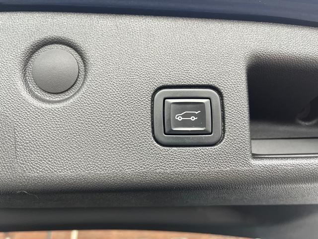 used 2022 Chevrolet Equinox car, priced at $21,900
