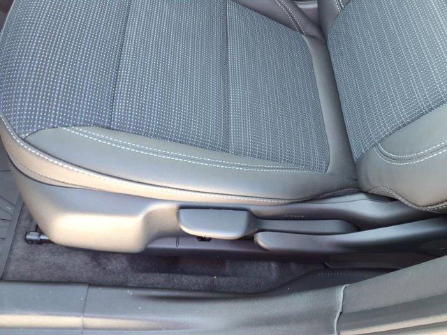 new 2025 Buick Envista car, priced at $25,045