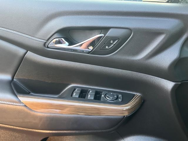 used 2022 GMC Acadia car, priced at $23,900
