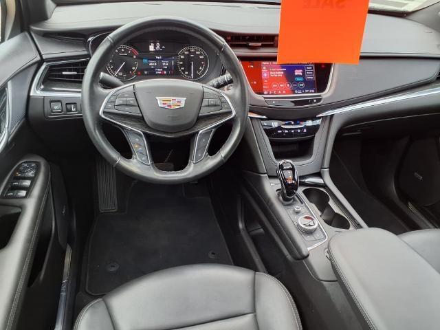 used 2022 Cadillac XT5 car, priced at $35,900