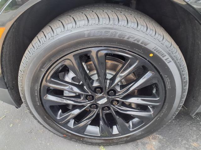 used 2022 Cadillac XT5 car, priced at $35,900