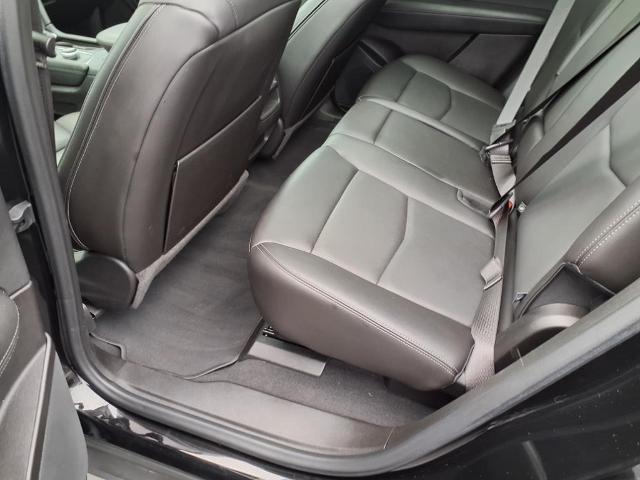 used 2022 Cadillac XT5 car, priced at $35,900