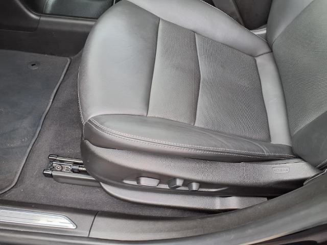 used 2022 Cadillac XT5 car, priced at $35,900