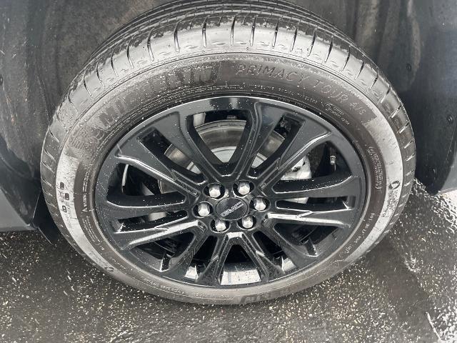 used 2023 GMC Acadia car, priced at $31,900