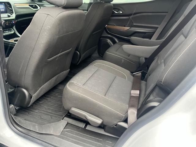 used 2023 GMC Acadia car, priced at $31,900