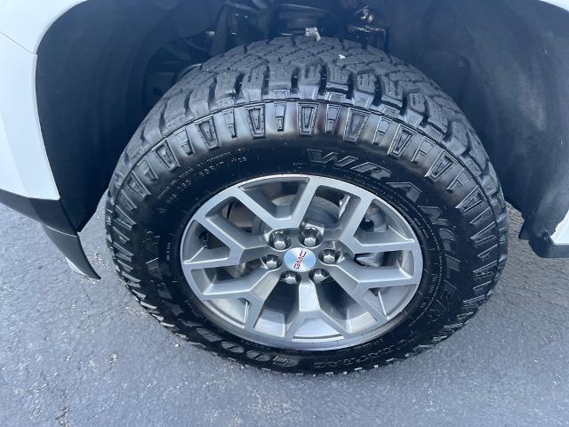 used 2022 GMC Canyon car, priced at $34,900