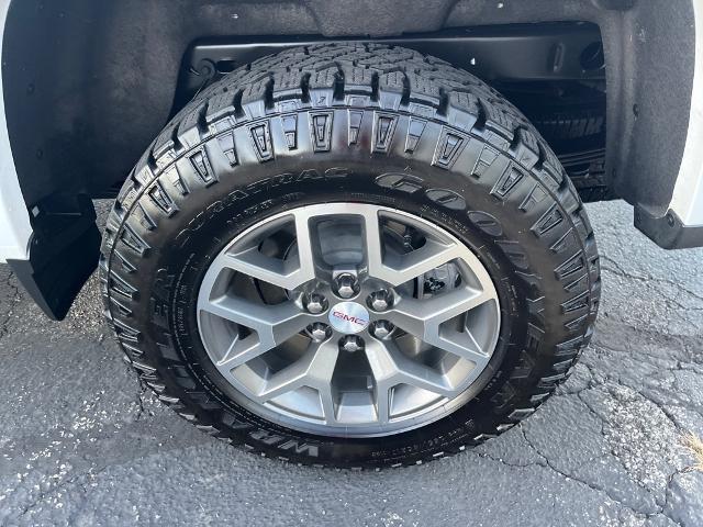 used 2022 GMC Canyon car, priced at $34,900