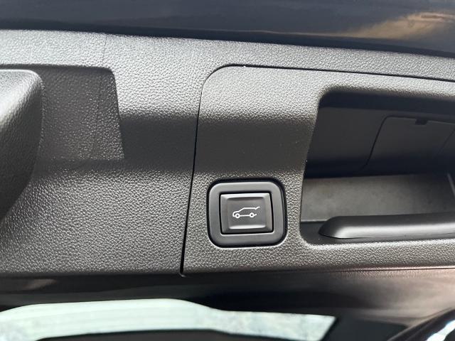 used 2023 GMC Acadia car, priced at $27,900