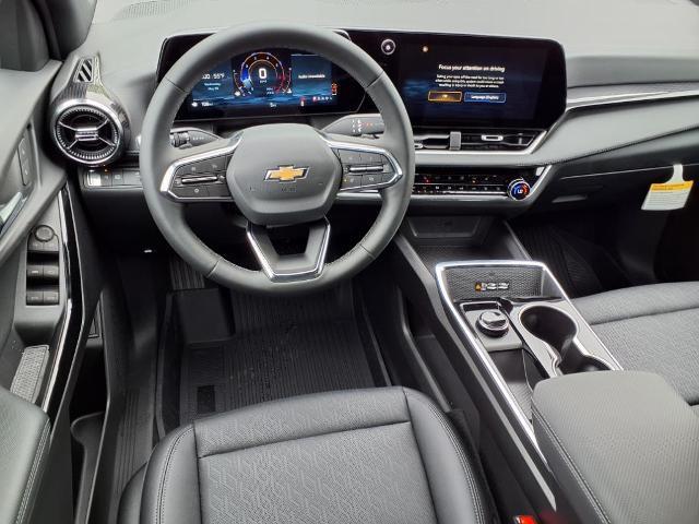 new 2026 Chevrolet Equinox car, priced at $32,340