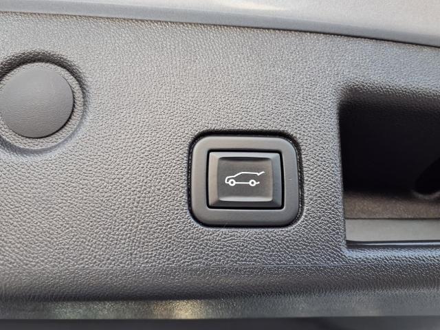 used 2022 Chevrolet Equinox car, priced at $20,900