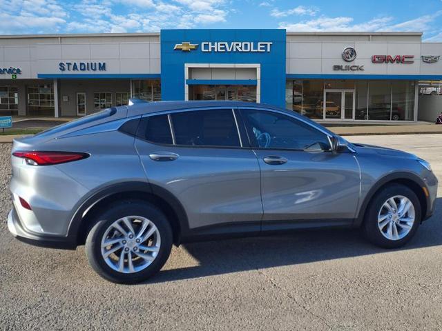 new 2025 Buick Envista car, priced at $25,690